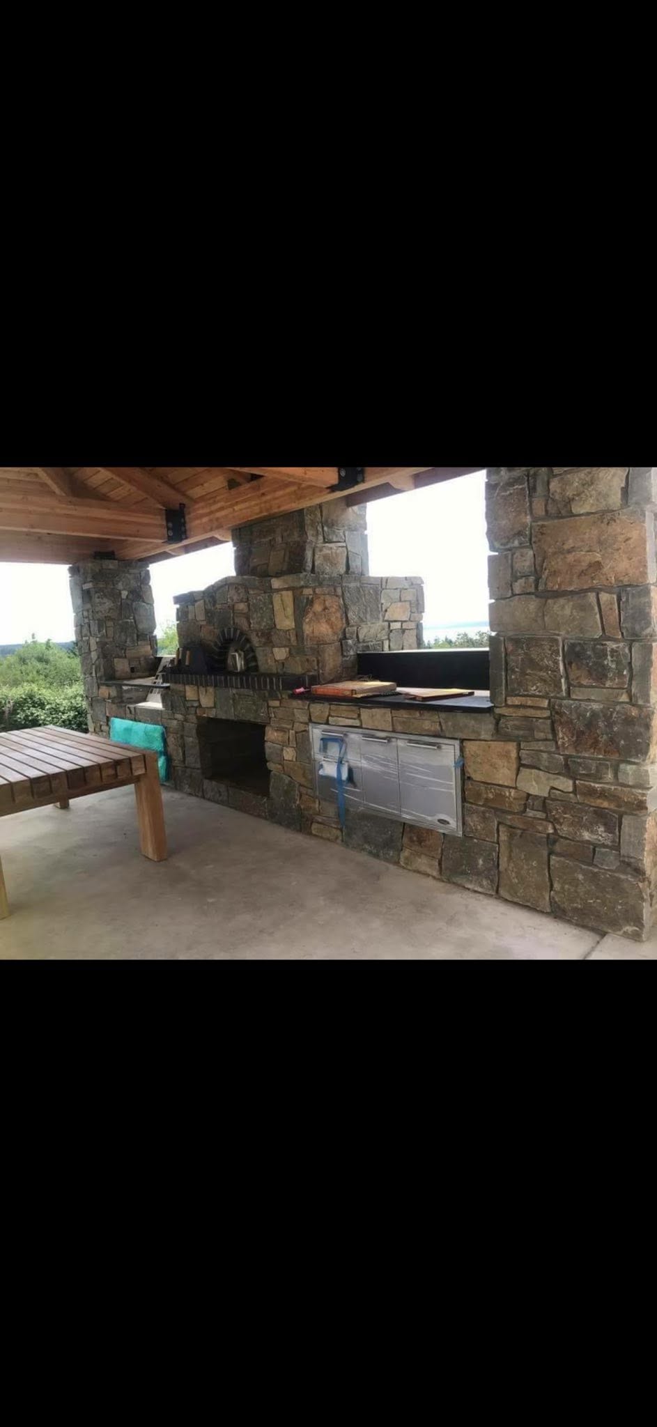 Outdoor Kitchen & Oven
